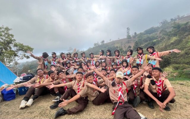Tampil Solid, Kelas X9 MAN 1 Majalengka Sabet Juara Pionering dan Tenda Terbaik