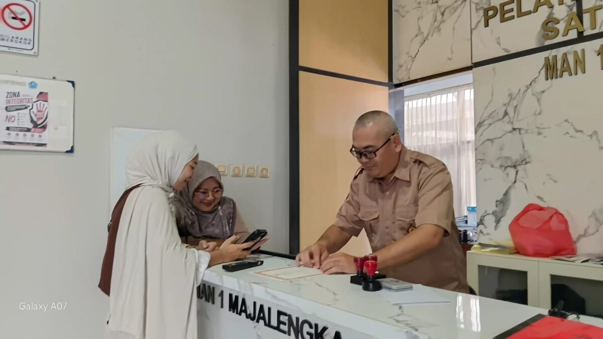 Tingkatkan Layanan Pendidikan, MAN 1 Majalengka Fasilitasi Pengambilan Ijazah dan Konseling Karier Siswa