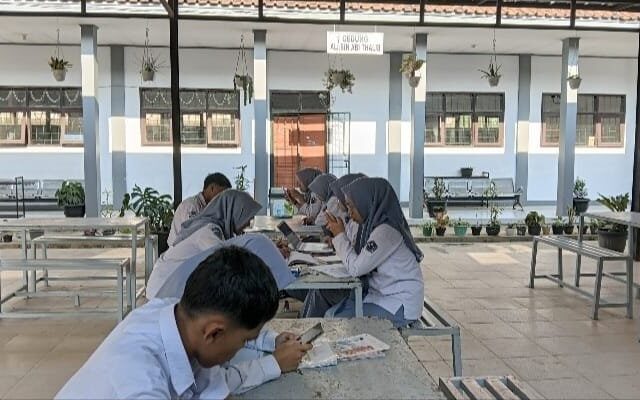 Sembilan Siswa MAN 1 Majalengka Ikuti Bimbingan Intensif Menuju OESN 2026