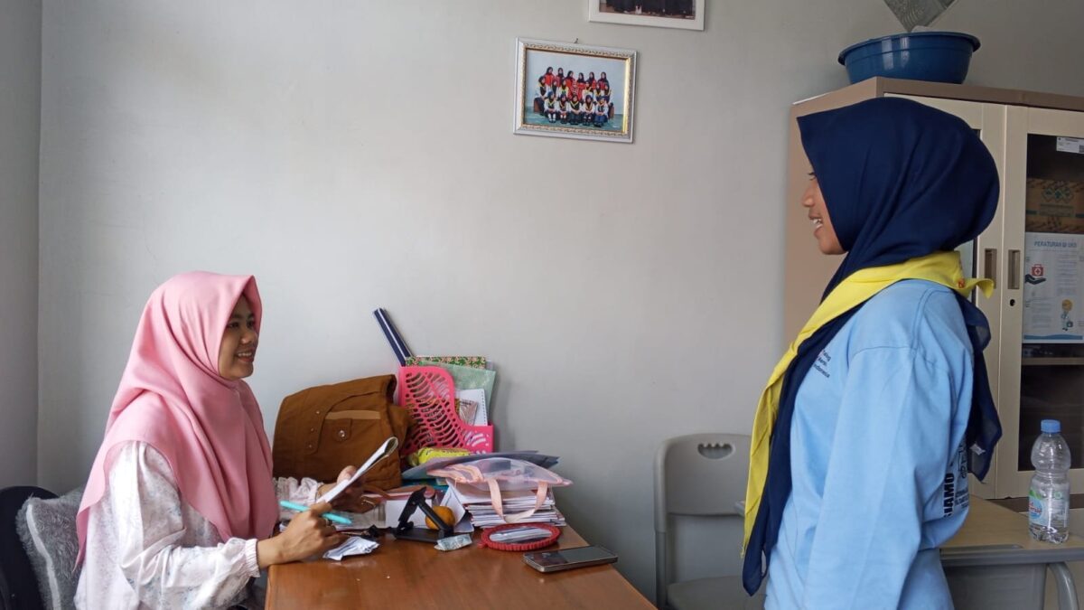 Uji Kompetensi Kemanusiaan, Pembina PMR MAN 1 Majalengka Gelar Pengujian SKT