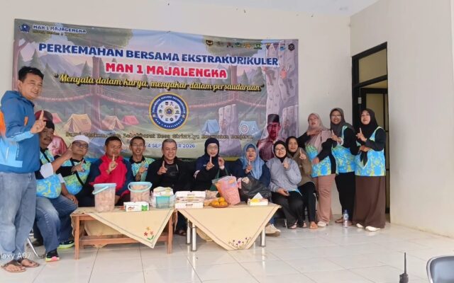 Purna Kepala dan Kaur TU MAN 1 Majalengka Kunjungi Perkemahan Ekstrakurikuler di Buper Lebak Barat