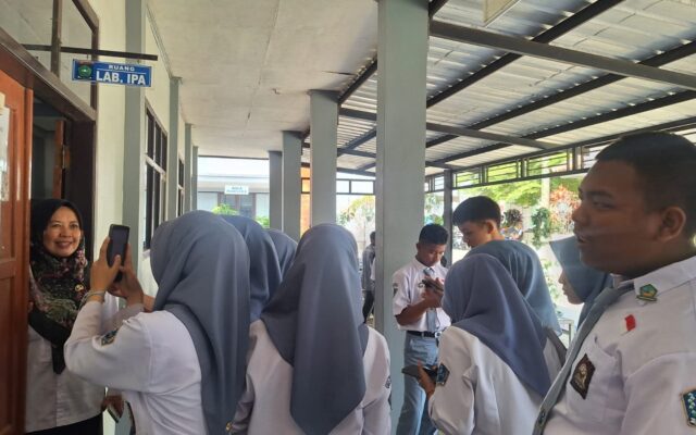 Modernisasi Layanan Pendidikan, MAN 1 Majalengka Terapkan Sistem Lab IPA Digital