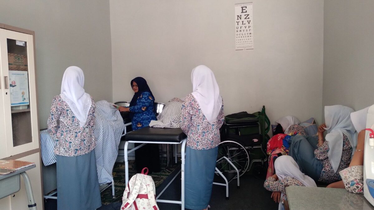 Tingkatkan Layanan Kesehatan Siswa, MAN 1 Majalengka Optimalkan Peran UKS Paripurna