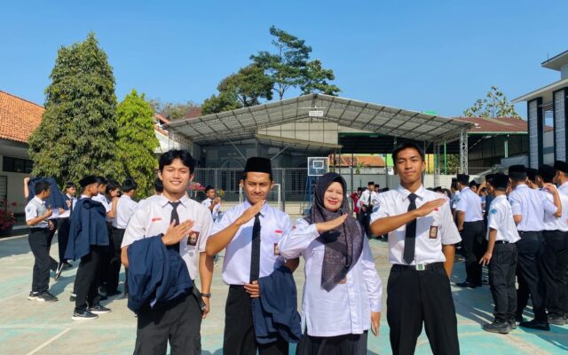 Apresiasi Siswa Purna Tugas, Wali Kelas XII.3 MAN 1 Majalengka Ungkap Rasa Bangga