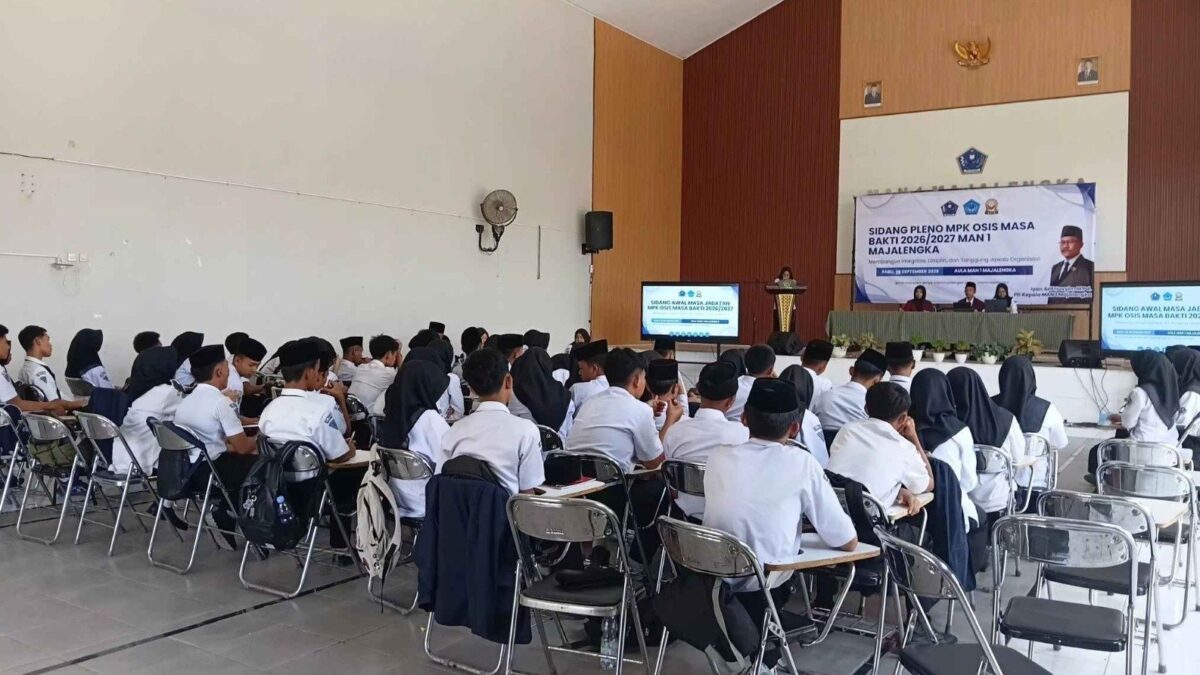 Mantapkan Program Kerja, MPK dan OSIS MAN 1 Majalengka Gelar Sidang Pleno