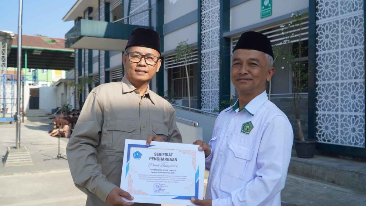 Mampu Tingkatkan Publikasi, Caraka MAN 1 Majalengka Terima Penghargaan Kontributor Berita