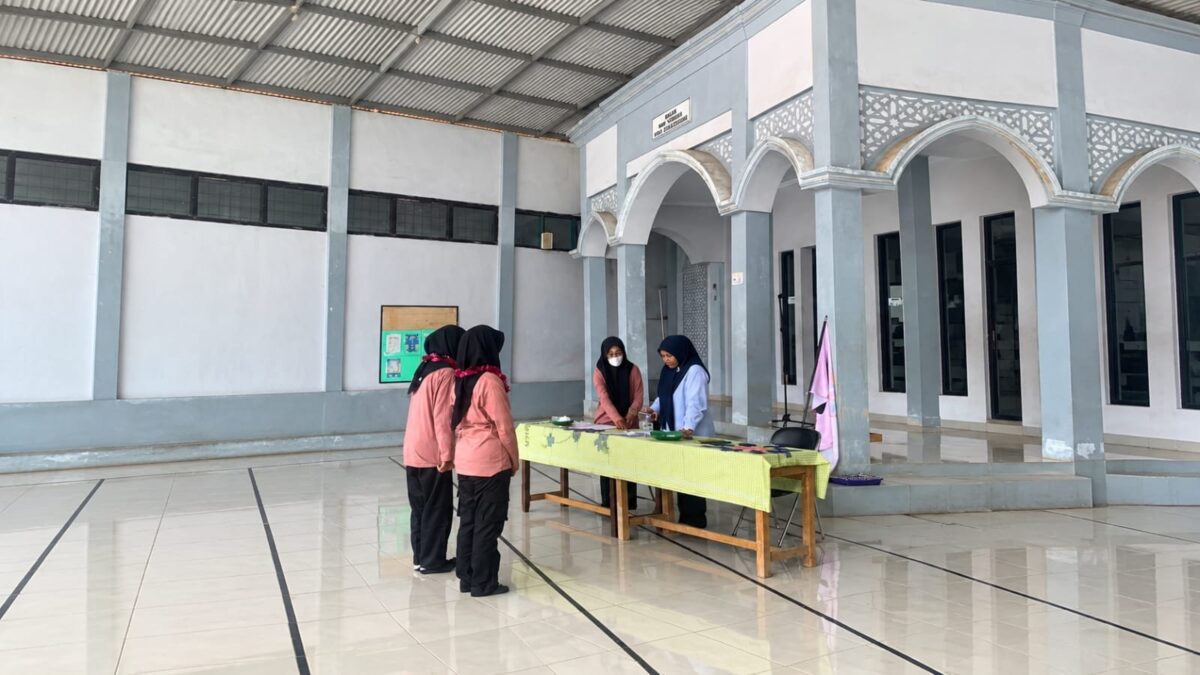 Kukuhkan Ketua Ekstrakurikuler Tata Busana MAN 1 Majalengka, Wujudkan Generasi Terampil dan Berkarakter