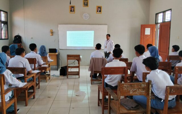 Gunakan Kertas Saat Ulangan Geografi, MAN 1 Majalengka Tekankan Kejujuran di Era Digital