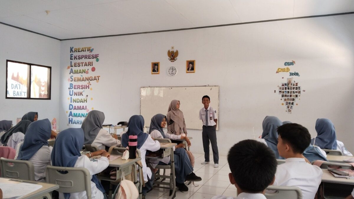 Saling Mendengarkan dan Menghargai, Guru Fisika Baru MAN 1 Majalengka Bangun Pembelajaran Bermakna