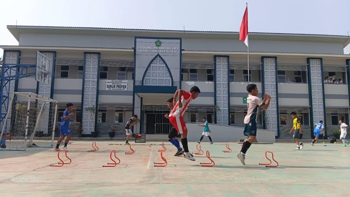 Siswa MAN 1 Majalengka Asah Potensi Futsal Lewat Latihan Rutin