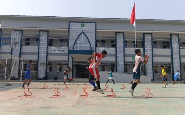 Siswa MAN 1 Majalengka Asah Potensi Futsal Lewat Latihan Rutin