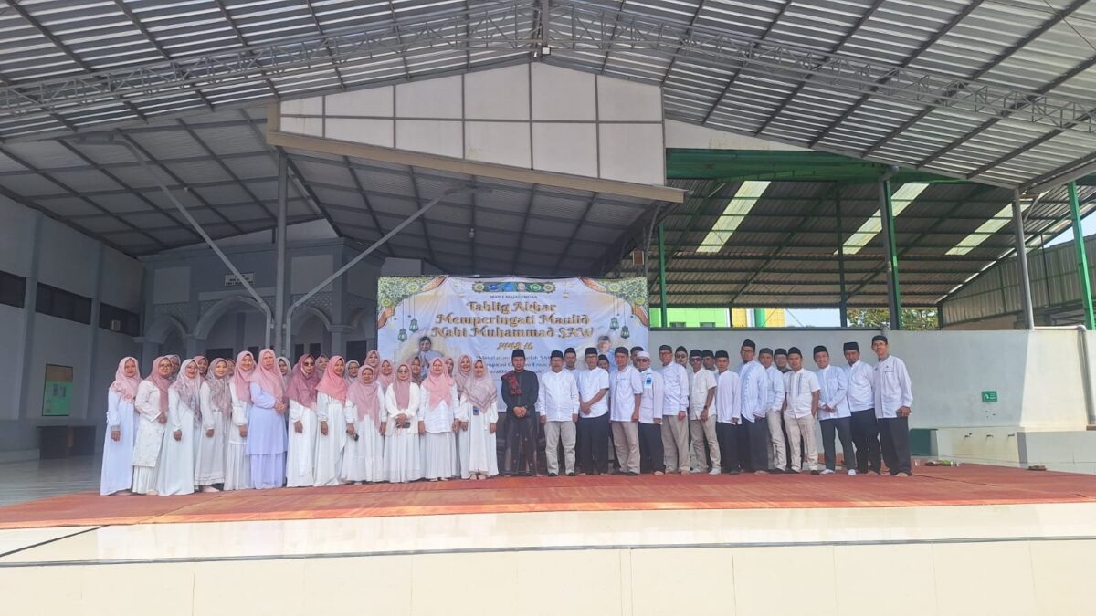 Peringati Maulid Nabi, Siswa MAN 1 Majalengka Diingatkan Teladani Akhlak Rasulullah SAW