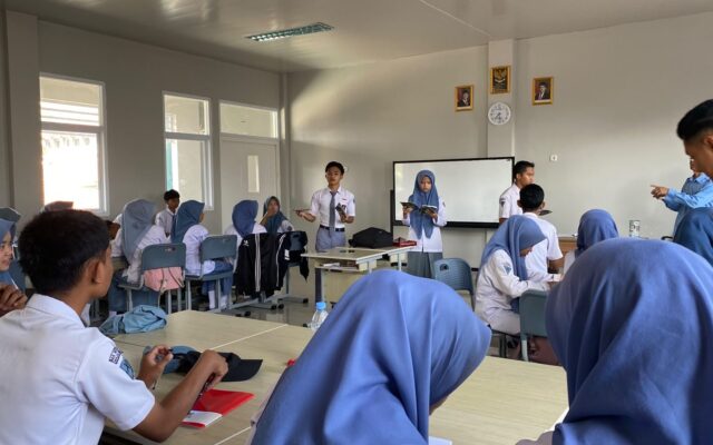 Tingkatkan Keimanan, Siswa XII-2 MAN 1 Majalengka Istiqamah Biasakan Tadarus Al-Qur’an