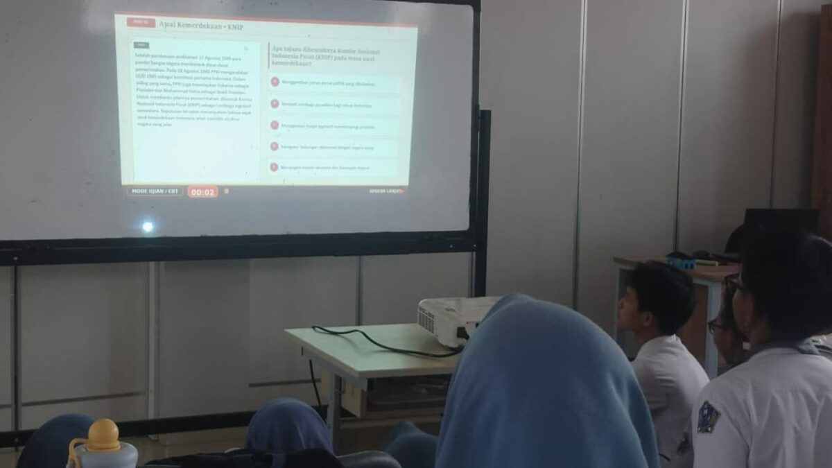 Adaptif Digital, Siswa XII-3 MAN 1 Majalengka Ikuti Latihan TKA Berbasis CBT