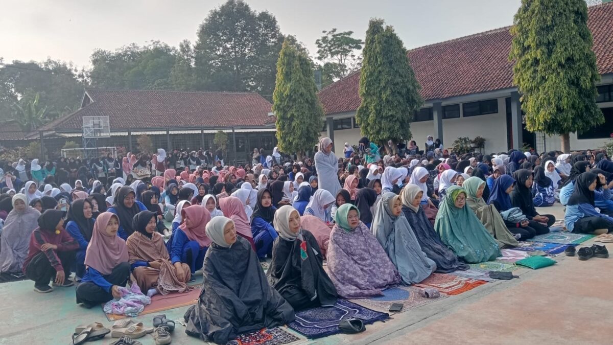 Bangun Karakter Religius, Warga MAN 1 Majalengka Istiqamah Gelar Salat Dhuha Bersama