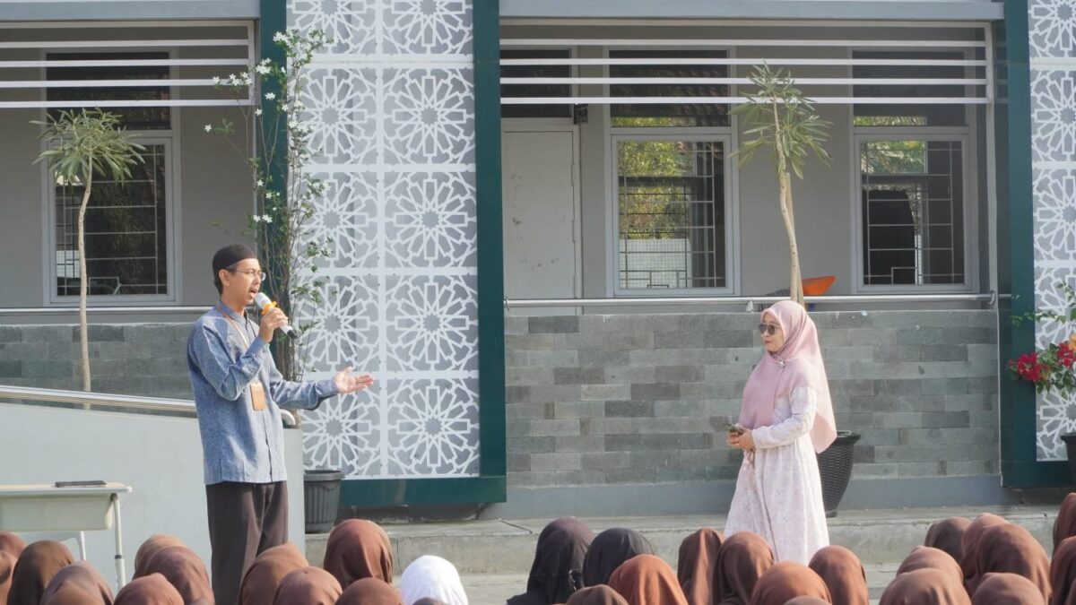 Tingkatkan Kedisiplinan dan Kebersamaan, MAN 1 Majalengka Gelar Pengarahan Penting Usai Kultum Jumat