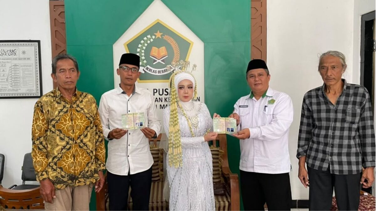 Atasi Fragmentasi Keluarga, Kepala KUA Majalengka Jadi Wali Hakim Pernikahan Aris dan Iis