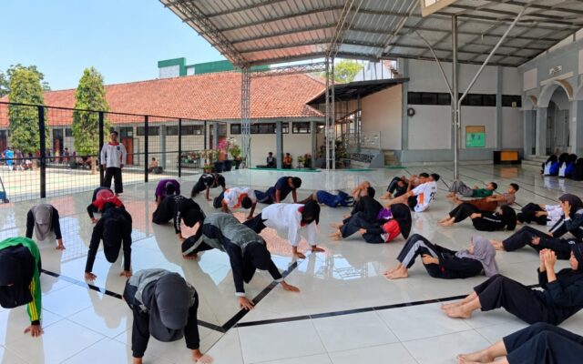 Pencak silat MAN 1 Majalengka Bentuk Generasi Muda Berkarakter dan Berprestasi