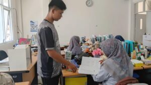 Optimalisasi Program SIGAP, IRMA MAN 1 Majalengka Serahkan Hasil Infak Siswa Ke Bendahara UPZ MAN 1 Majalengka