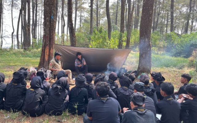 Tingkatkan Keterampilan Anggota, PALAMANTA MAN 1 Majalengka Gelar Latihan Navigasi Darat