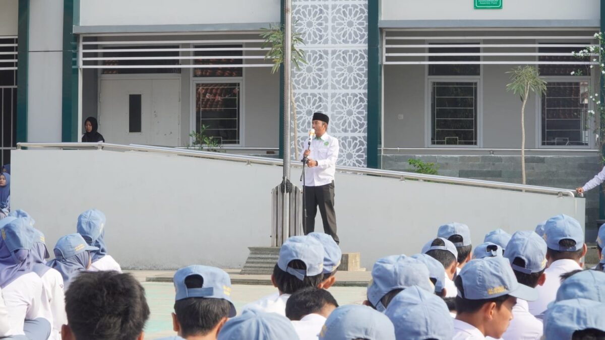 Inovasi Pembinaan Karakter, MAN 1 Majalengka Meluncurkan Aplikasi Digital SIPANTAS MANSAKA
