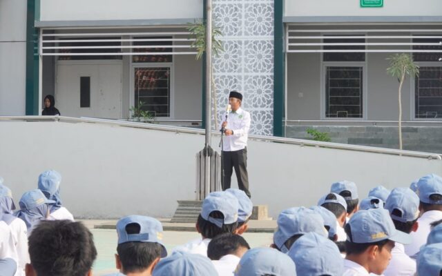 Inovasi Pembinaan Karakter, MAN 1 Majalengka Meluncurkan Aplikasi Digital SIPANTAS MANSAKA