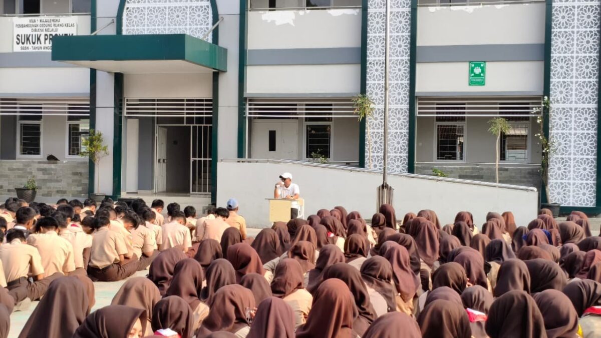 Tingkatkan Kedisiplinan dan Apresiasi Prestasi, MAN 1 Majalengka Gelar Pengarahan Kesiswaan