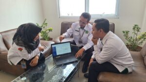Perkuat Publikasi Digital, Tim Humas MAN 1 Majalengka Matangkan Penggunaan Aplikasi Laporan Berita Internal