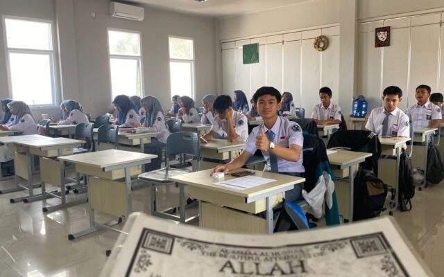 Implementasi Kurikulum Berbasis Cinta, Siswa MAN 1 Majalengka Biasakan Pembacaan Asmaul Husna Sebelum Pembelajaran
