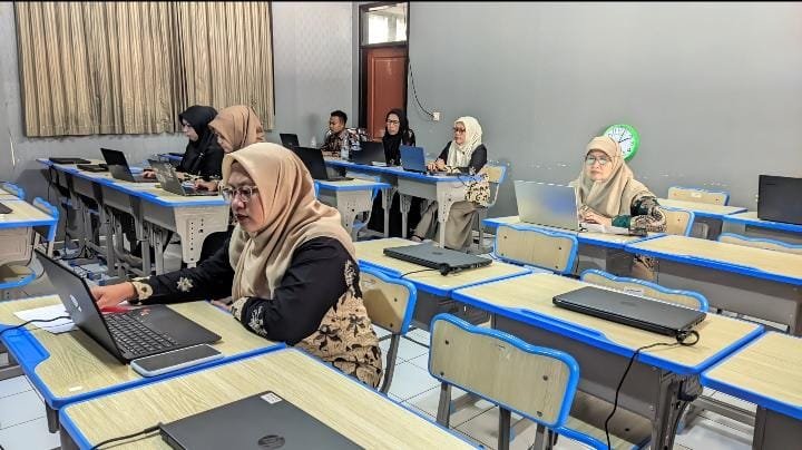 Tingkatkan Profesionalisme Pendidik, Guru Ekonomi MAN 1 Majalengka Ikuti AKGTK 2026