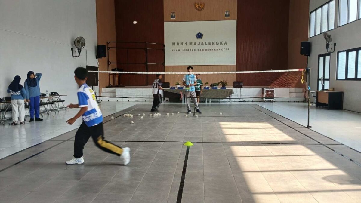 Kembangkan Bakat dan Karakter Siswa, MAN 1 Majalengka Gelar Diklat Badminton